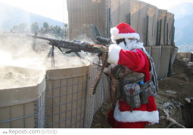 Machine Gun Santa