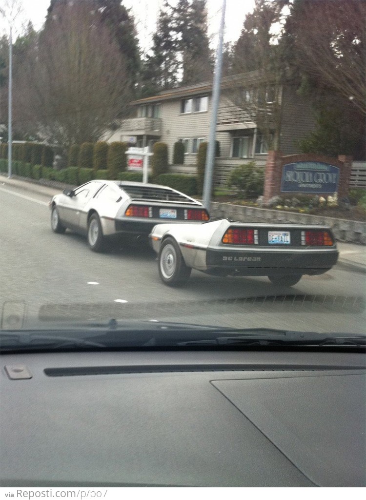 DeLorian Towing
