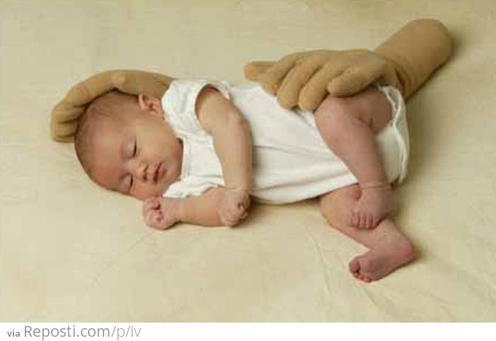 Baby Holder Pillow