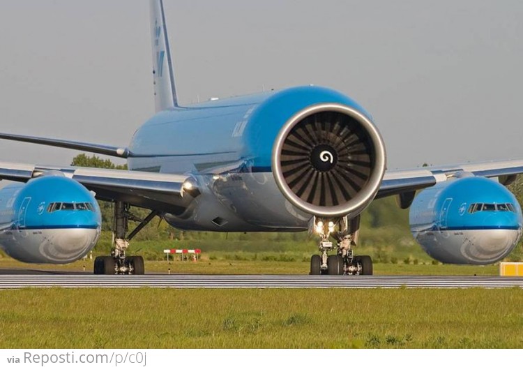 Plane Face Swap