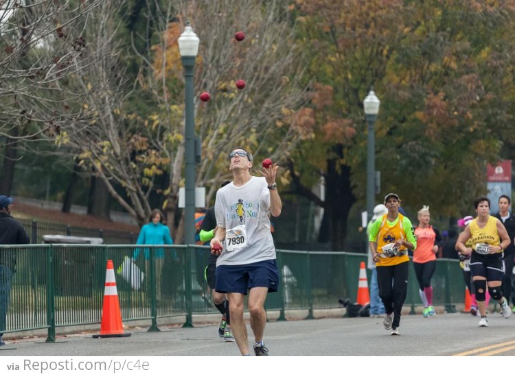 Juggling Marathoner