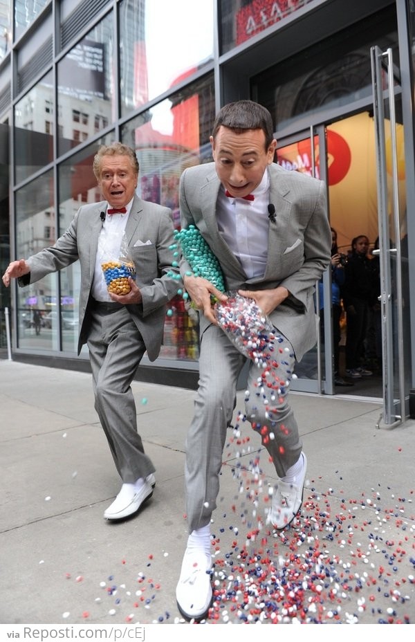 Regis and Peewee Steal Candy