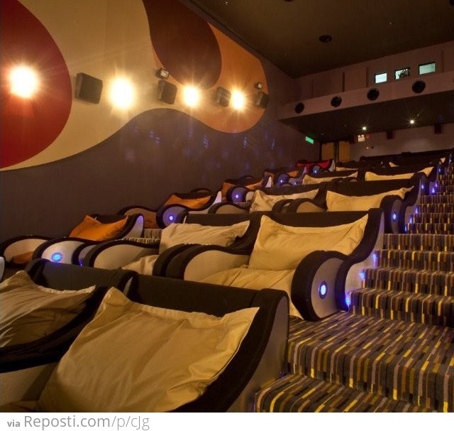 Sweet Movie Theater