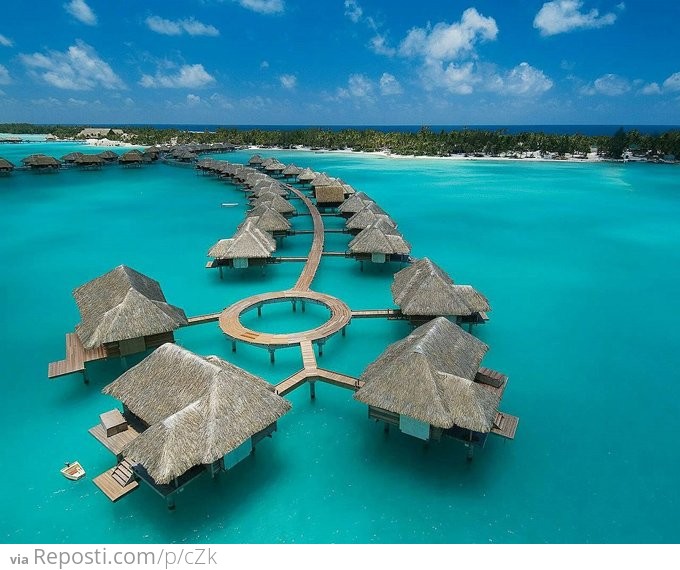 Four Seasons Hotel - Bora Bora