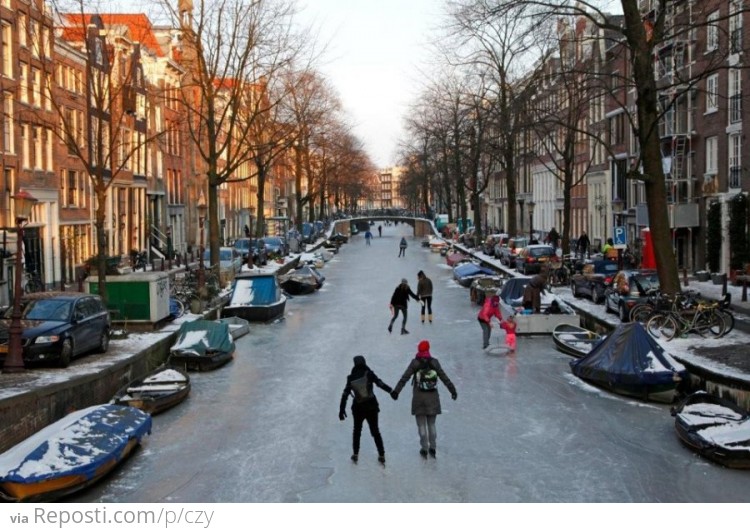 Amsterdam during a cold spell