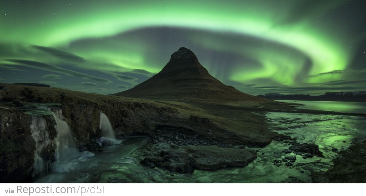 Kirkjufell Mountain, Iceland