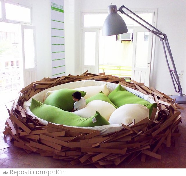 Comfy Bird Nest Bed