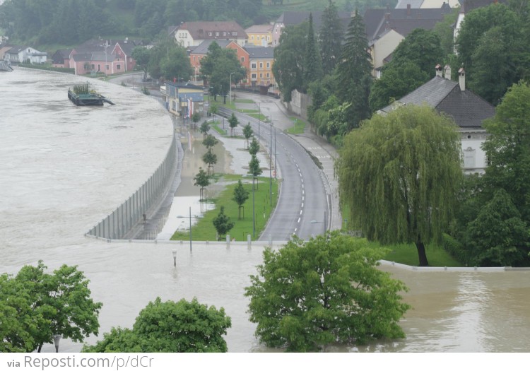 Mobile Flood Wall In Austria