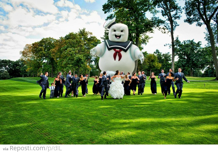 The Correct Way To Do A Wedding Photo