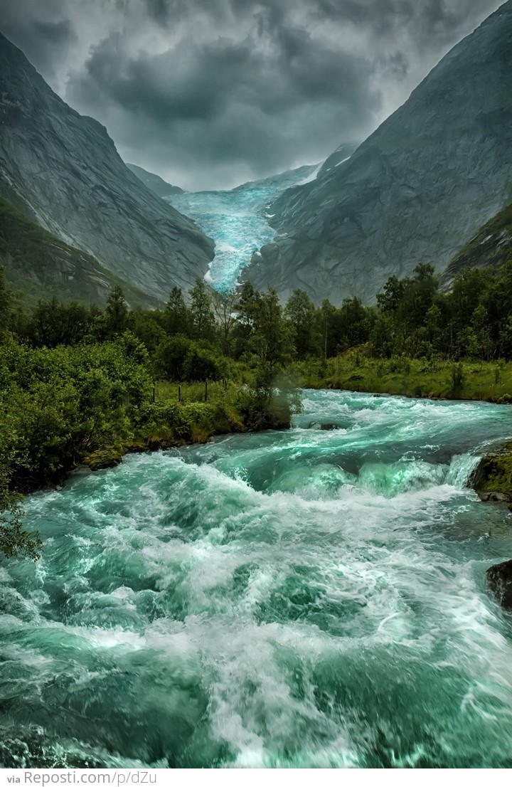 Briksdalsbreen Glacier in Norway