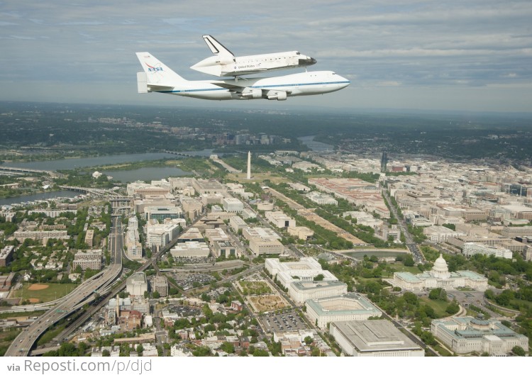 Discovery Flying Over D.C.