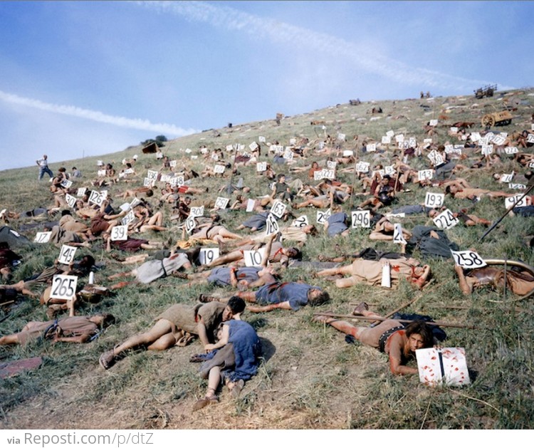 Extras On The Set of Spartacus