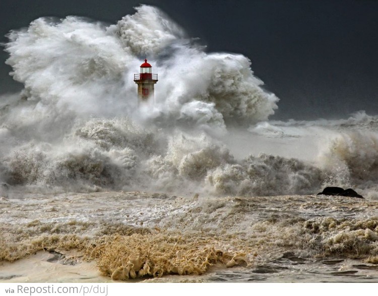 Crushing Waves