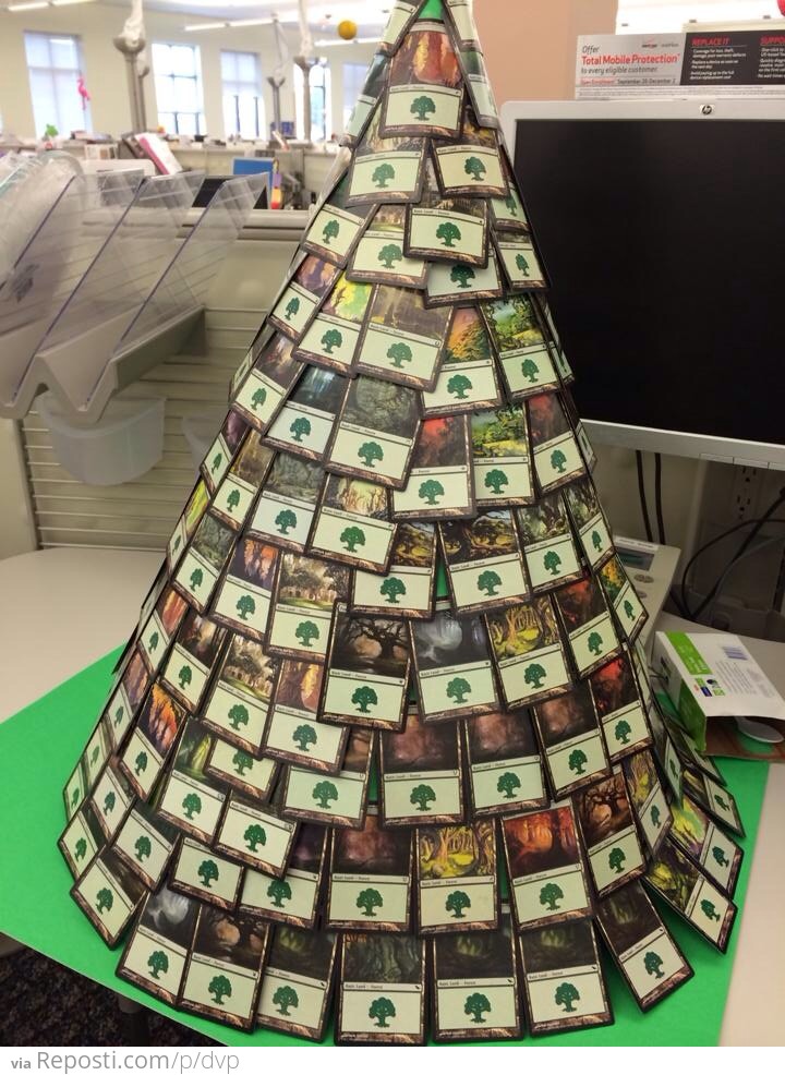 Magic Card Christmas Tree