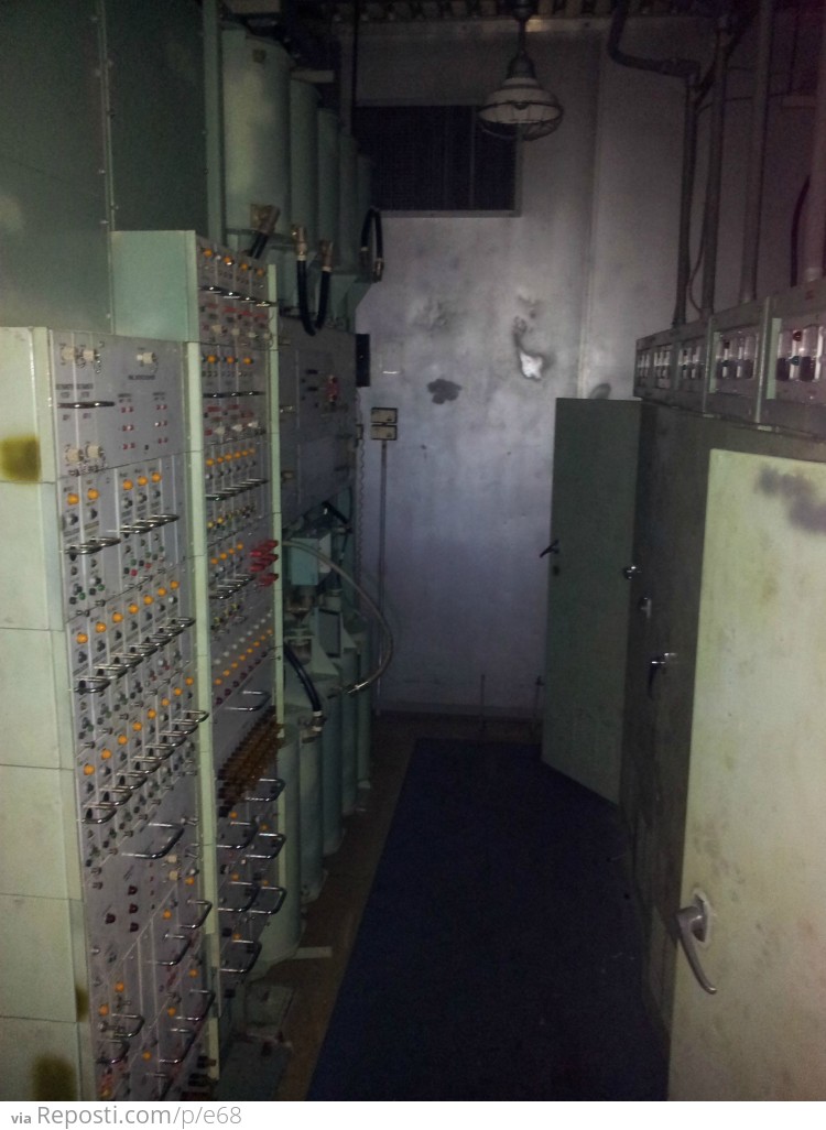 ###The shack
This seems to be the whole reason this thing was built. Some kind of old communications equipment.