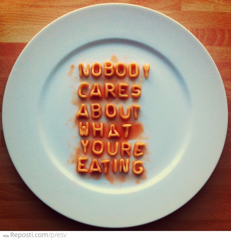 Banal Instagram/Facebook/Twitter food photos