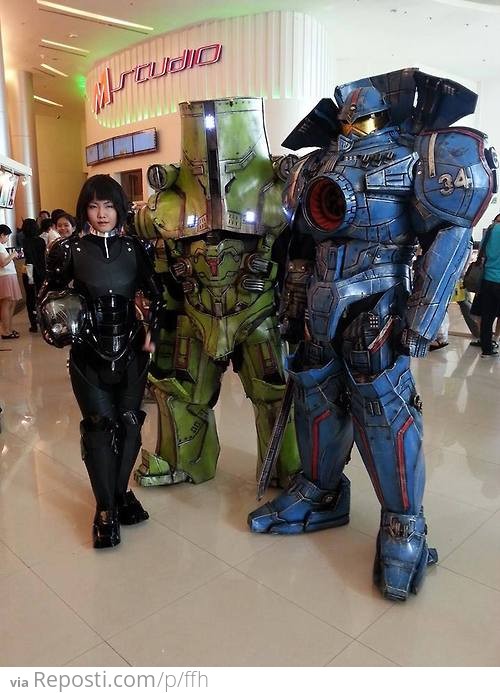 Pacific Rim Cosplay