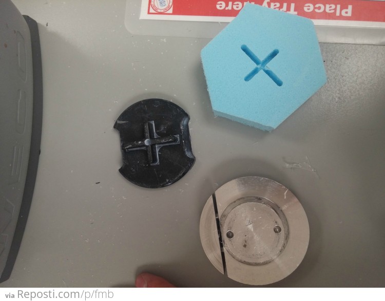 The generator can actually invert the curve used for the lens and we can cut our own LAP by using these tools.  The material we are cutting is a thick foam.