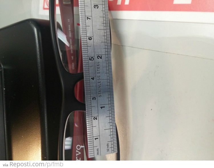 Now we check the pupil distance between the OC's to make sure its also where its supposed to be.