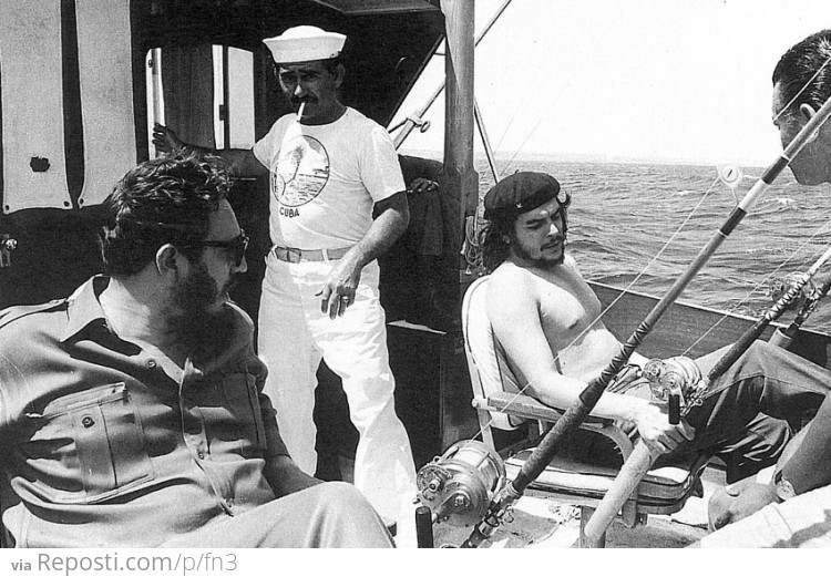 Che Guevara and Fidel Castro fishing, 1960