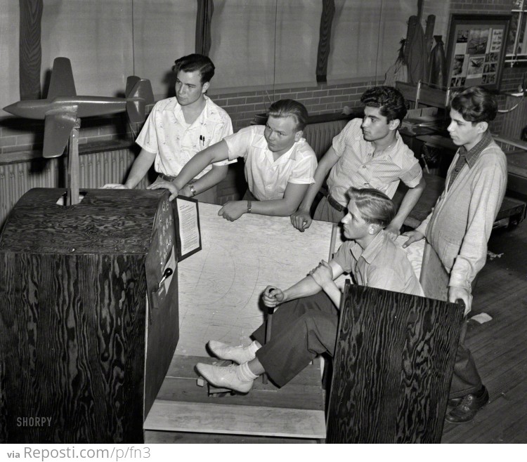 A flight simulator in 1942