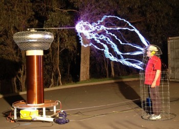 Lightning Machine
