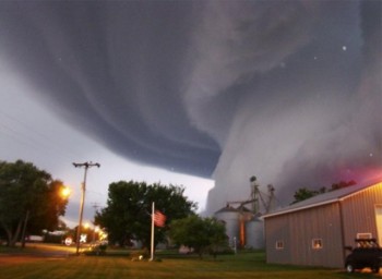 Tornado - Close Up