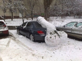 Childish Snow Sculpture