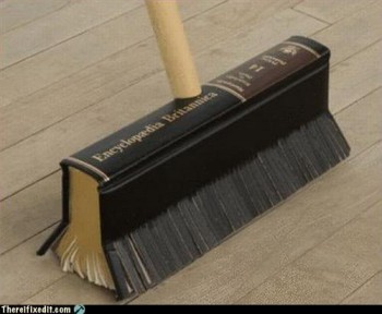 Britanica Broom