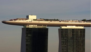 Cruise ship skyscraper
