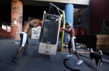 Boxing in the hood