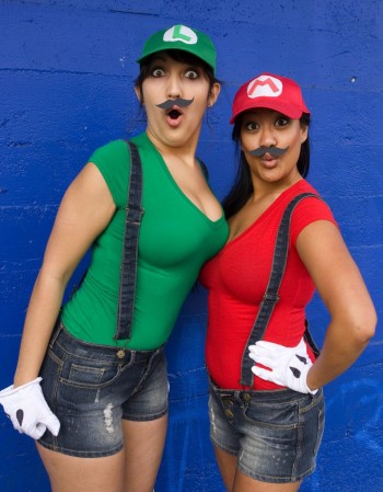 Sexy Mario & Luigi