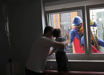 "Super" High Five