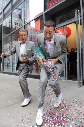 Regis and Peewee Steal Candy