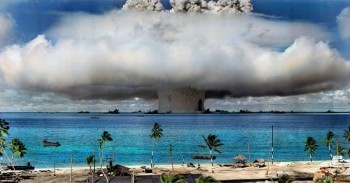 Full size photo depicting Atom Bombing at the Bikini Atoll