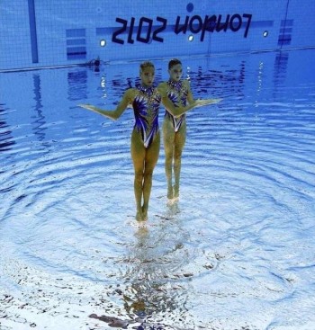 Synchronized swimming...upside down!