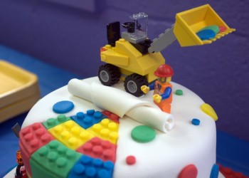 My son wanted a LEGO themed party for his 6th birthday