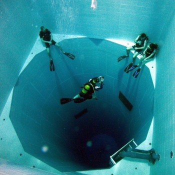 Nemo 33: The world's deepest swimming pool