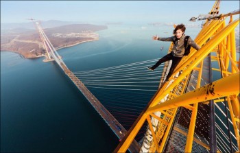 Just hanging out at the top of a tower crane