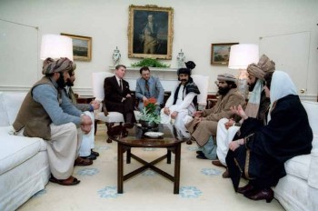 Reagan Meets With Taliban Leaders In 1985