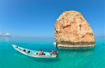 Rock Climbing In Yemen