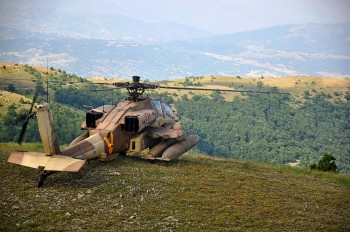Apache Gunship