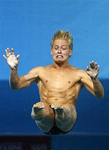 Diving Faces