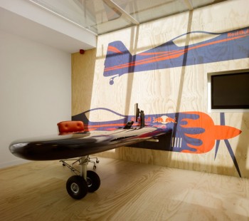 Wing-It Desk
