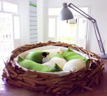 Comfy Bird Nest Bed