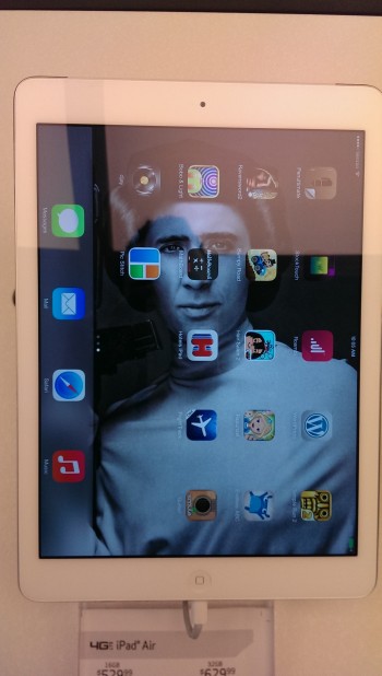 Changing the background picture on demo ipads