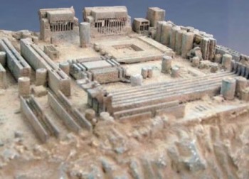 Old motherboard looks like Ancient Greece