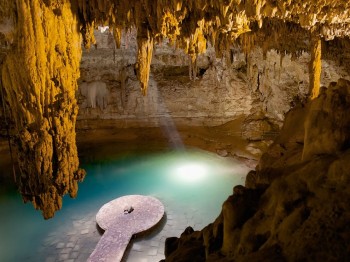 Cenote, Chichén-Itzá, Mexico