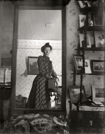 Selfie in 1900