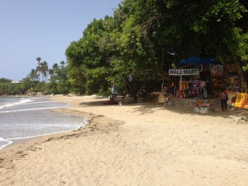 "Wall-Mart" in the Dominican Republic